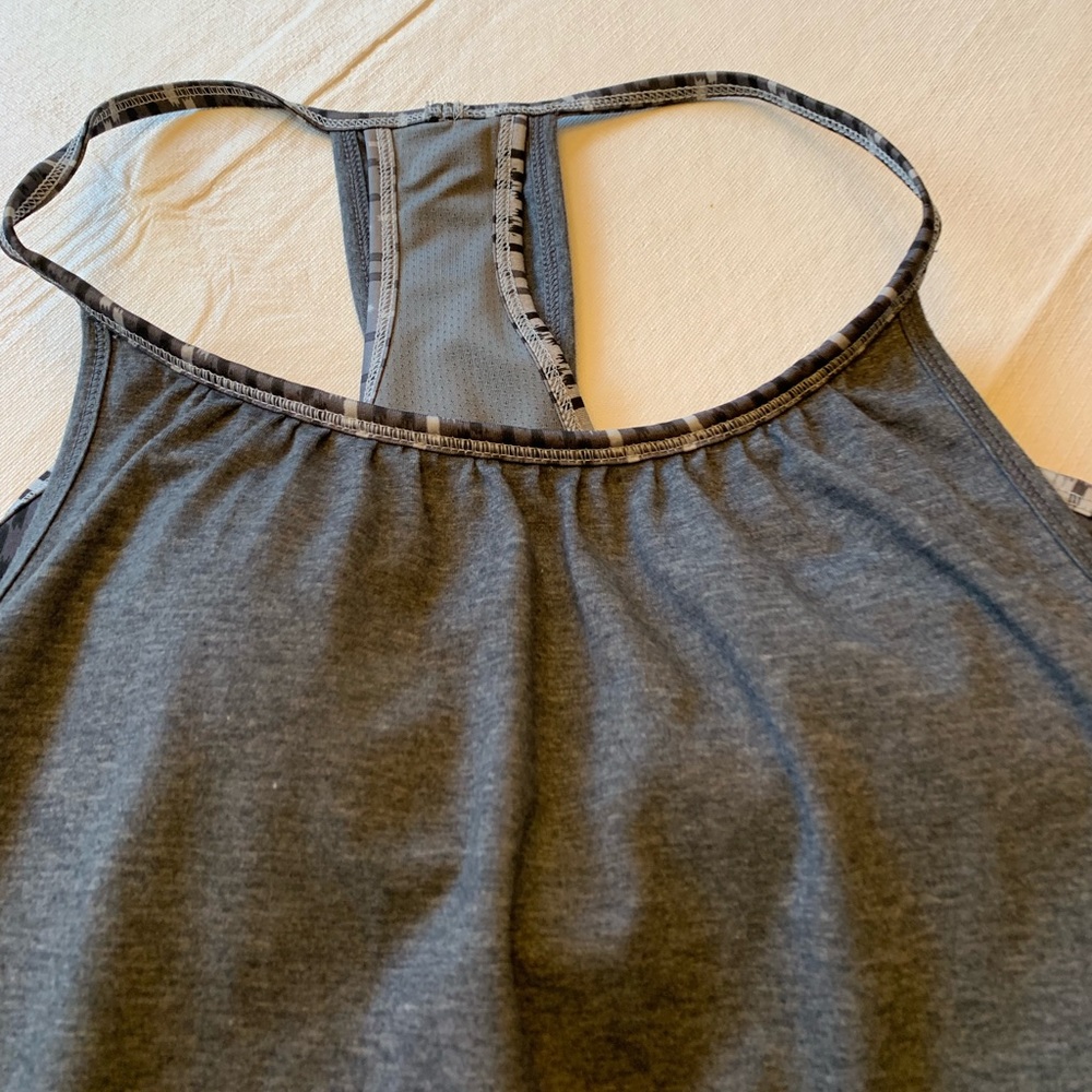 Gap fit tank with sports bra